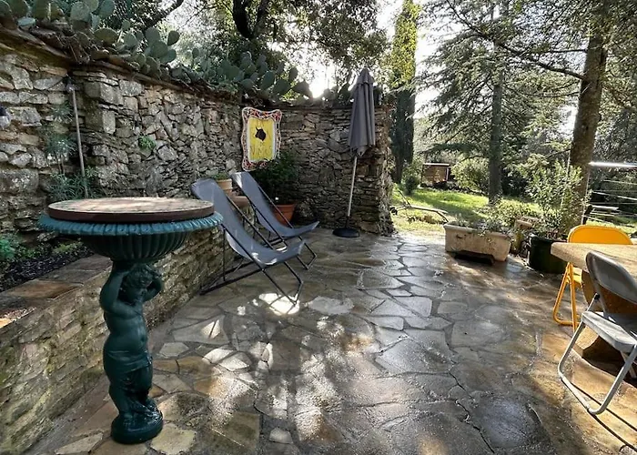Villa Lou Mazet - *